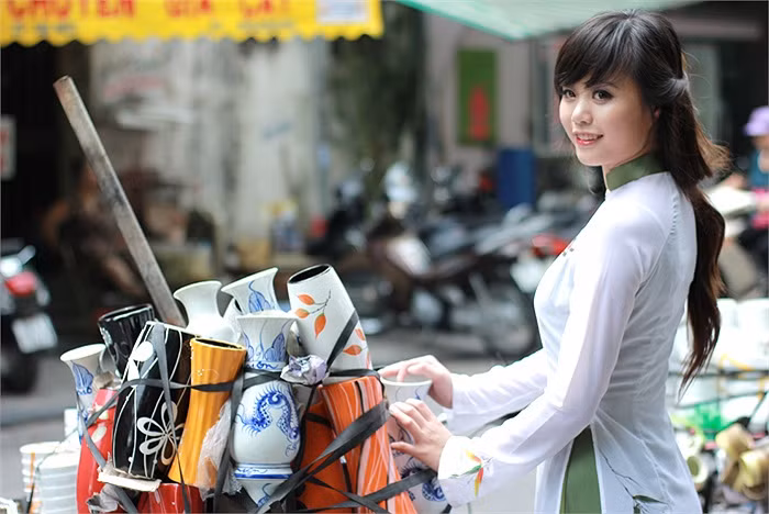 Đặng Thị Kiều Trang hiện là thí sinh tham gia iMiss Thăng Long - Hoa khôi Sinh viên Hà Nội 2012. <<HOTGIRL YẾN KOREA LÀM LU MỜ CẢ HOA CỎ MÙA XUÂN <<TỔNG DUYỆT DIỄU BINH HOÀNH TRÁNG KHAI GIẢNG HV CẢNH SÁT <<Á KHÔI CĐ TÀI CHÍNH - HẢI QUAN ĐẸP LÃNG MẠN TRONG SẮC TÍM <<NGỠ NGÀNG HOT GIRL CÓ VẺ ĐẸP GIỐNG CA SỸ BẢO THY <<HOTGIRL THANH THỦY ƯỚC MƠ TRỞ THÀNH CÔ GIÁO