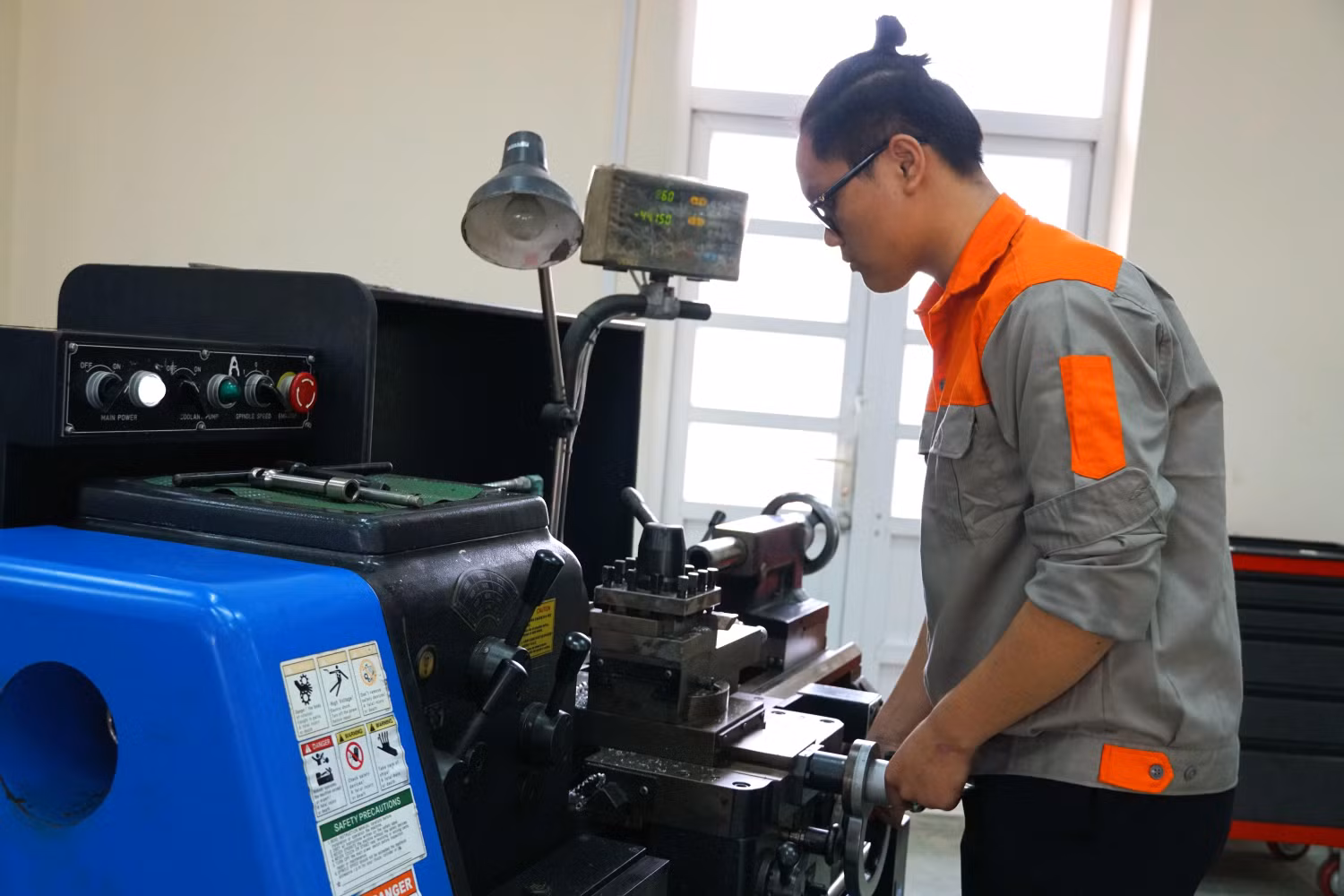 Nhu cầu việc làm tại tỉnh Quảng Ninh là rất lớn, tạo nhiều cơ hội cho học sinh tìm hiểu và lựa chọn (Ảnh: Phạm Linh) Nhu cầu việc làm tại tỉnh Quảng Ninh là rất lớn, tạo nhiều cơ hội cho học sinh tìm hiểu và lựa chọn (Ảnh: Phạm Linh)