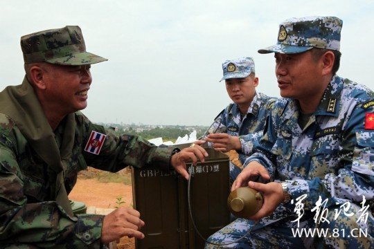 Trao đổi kỹ thuật bộc phá.