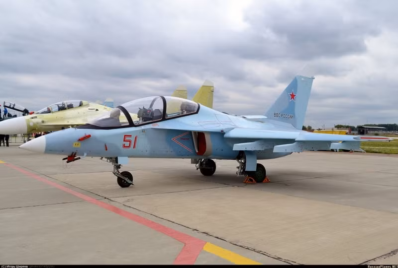 YAK-130 YAK-130