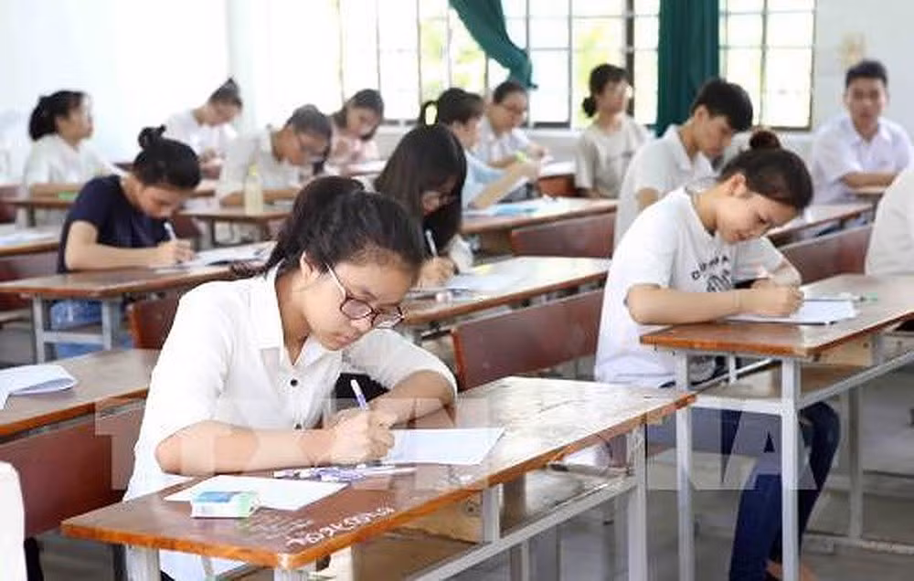 Nên giữ hay bỏ thi tốt nghiệp trung học phổ thông (Ảnh minh họa: TTXVN). Nên giữ hay bỏ thi tốt nghiệp trung học phổ thông (Ảnh minh họa: TTXVN).
