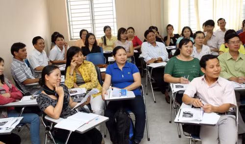 Công tác đào tạo, bồi dưỡng giáo viên (Ảnh minh họa: Báo Giáo dục và Thời đại).