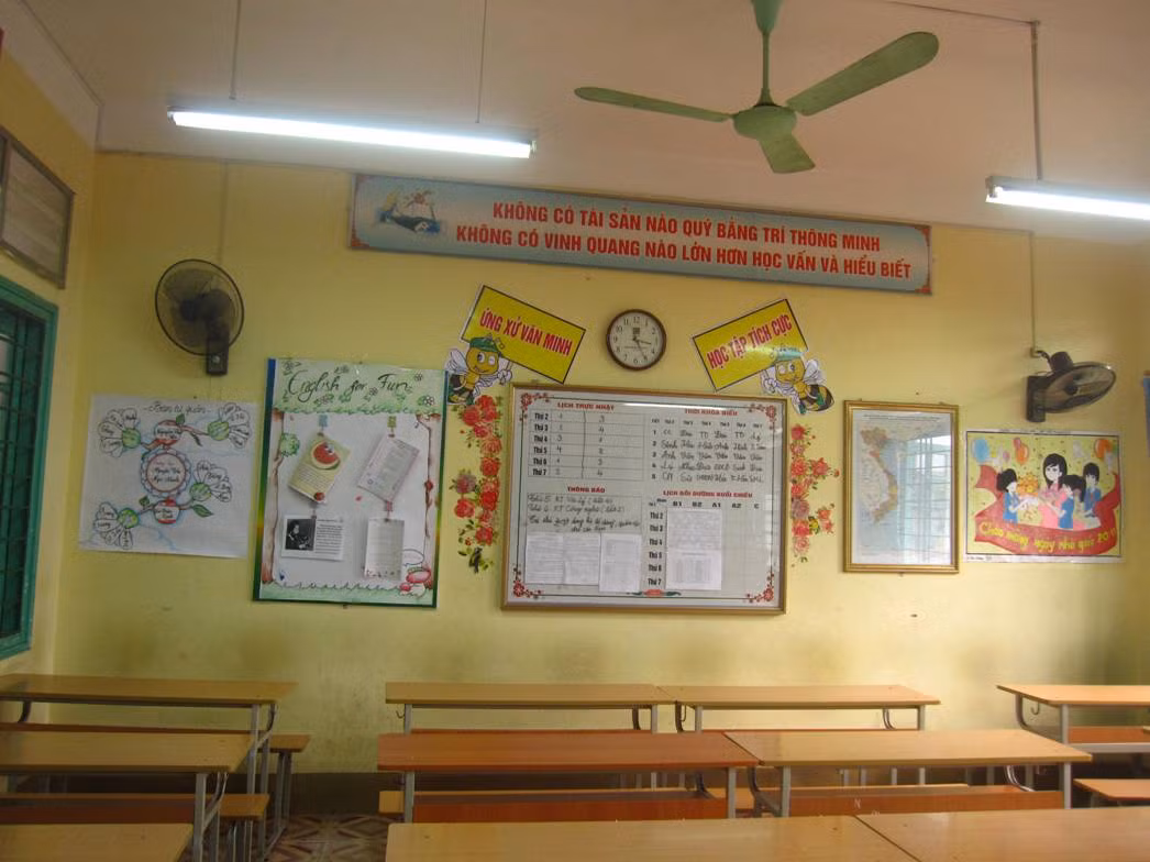 Các trường học bây giờ đang có có quá nhiều…khẩu hiệu (Ảnh minh họa: lequydon.elc.vn).