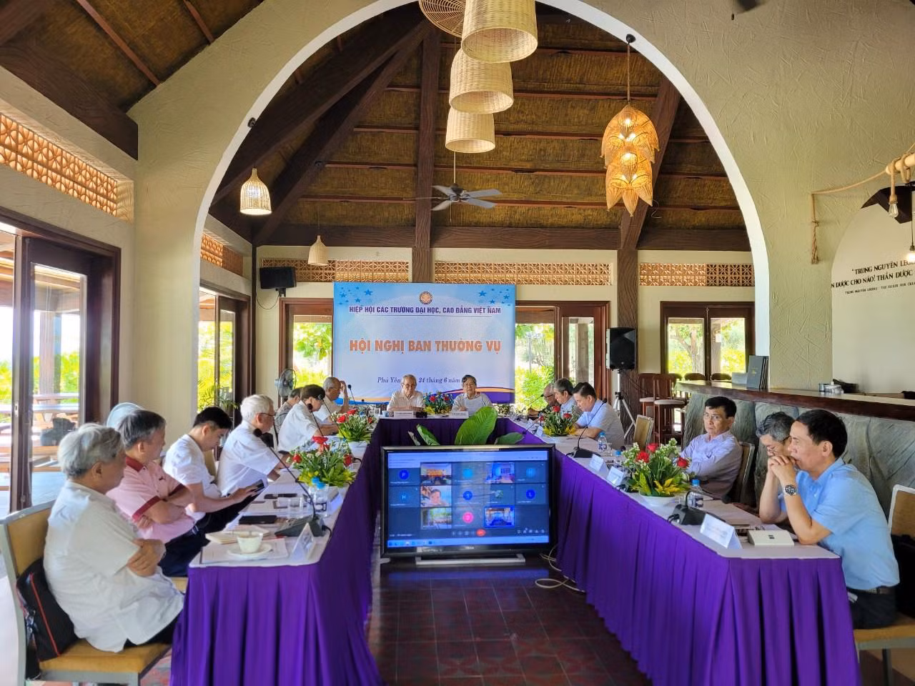 Toàn cảnh Hội nghị Ban thường vụ Hiệp hội lần thứ 3, nhiệm kỳ II (2020 - 2025).