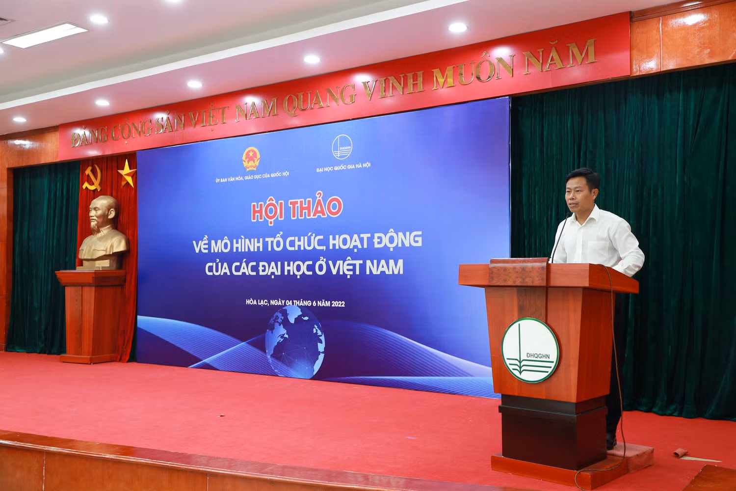 Giáo sư Lê Quân cho rằng, tự chủ đại học là sự tôn trọng, tự quyết được các vấn đề của mình phục vụ mục tiêu phát triển. (Ảnh: VNU)