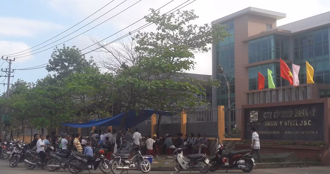 Đối thoại “một là dân đi hoặc là nhà máy thép phải đi” rơi vào bế tắc ảnh 2
