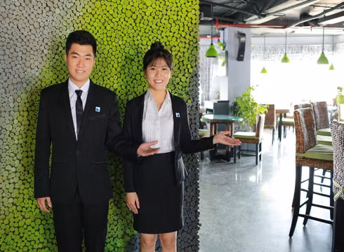 Sinh viên Cao đẳng Hoa Sen ngành Quản trị khách sạn sẽ được đào tạo đan xen lý thuyết, thực hành (ảnh: HSC)