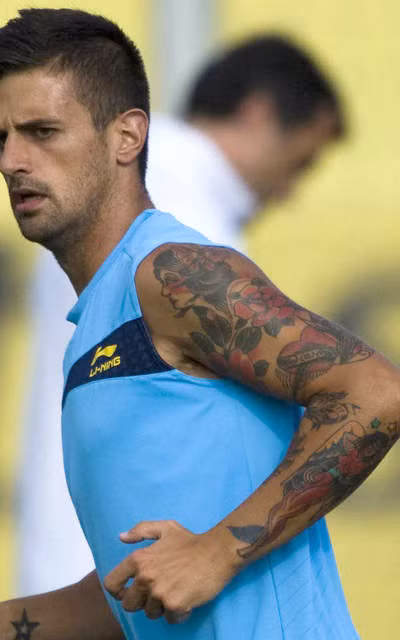 Hoa nở trên cánh tay của cầu thủ Javi Márquez (CLB Espanyol).