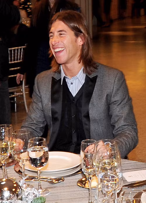 Sergio Ramos cười hết cỡ. Sergio Ramos cười hết cỡ.