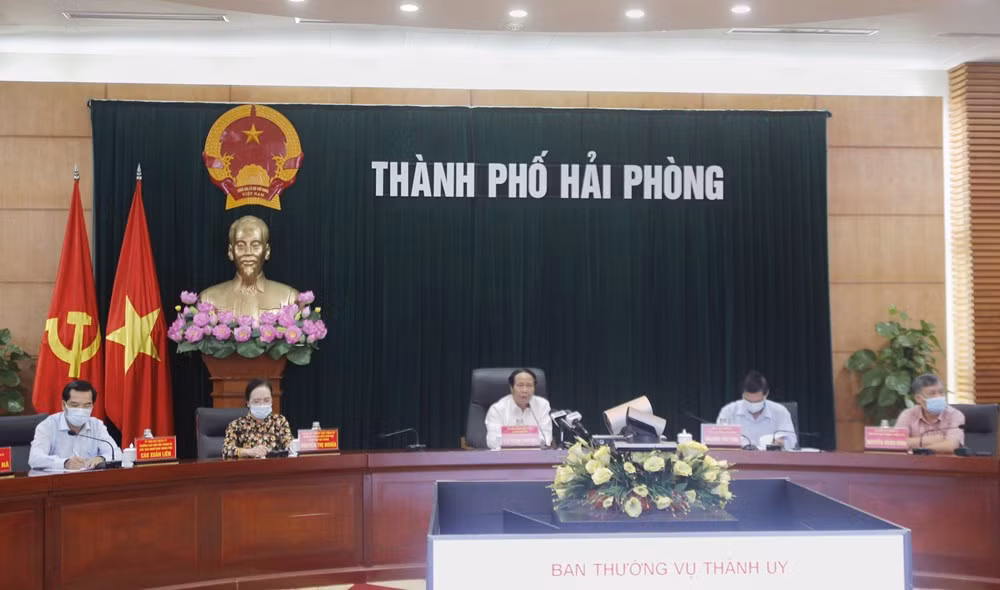 Hải Phòng quyết định sẽ hỗ trợ Đà Nẵng và Quảng Nam, mỗi địa phương 5 tỷ đồng và chi viện cán bộ y tế giúp Đà Nẵng chống dịch (Ảnh: haiphong.gov.vn)