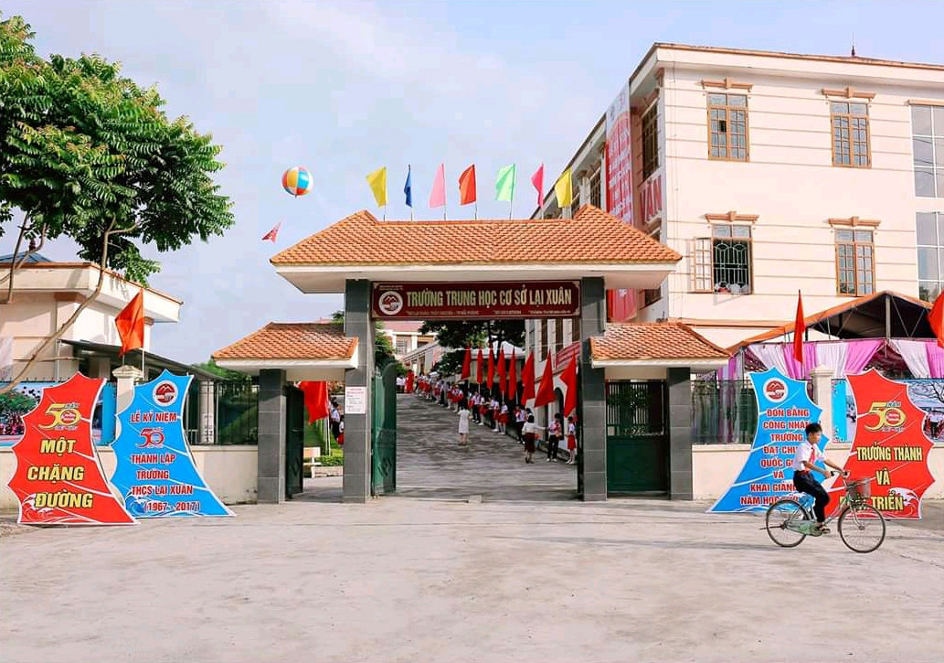 Hiệu trưởng Trường Trung học cơ sở Lại Xuân lên tiếng về nội dung phản ánh các khoản thu tại nhà trường (Ảnh: phụ huynh cung cấp)