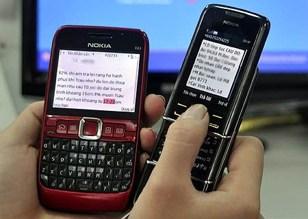 Gửi tin nhắn trúng thưởng làm mồi nhử lừa tiền khách hàng