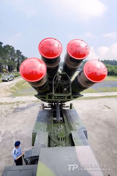 Tên lửa phòng không HQ-9 Trung Quốc