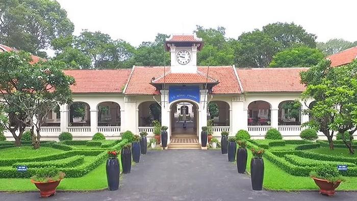 Trường trung học phổ thông chuyên Lê Hồng Phong, quận 5 (ảnh minh họa: báo SGGP)