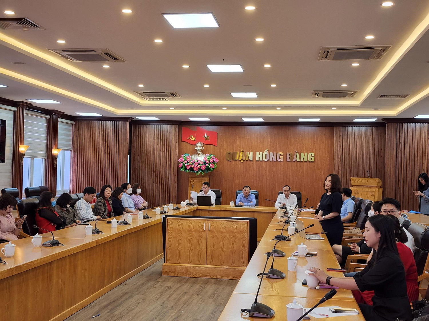 Quang cảnh Hội thảo “Hướng nghiệp, phân luồng học sinh sau tốt nghiệp Trung học cơ sở” (Ảnh: Phạm Linh) Quang cảnh Hội thảo “Hướng nghiệp, phân luồng học sinh sau tốt nghiệp Trung học cơ sở” (Ảnh: Phạm Linh)