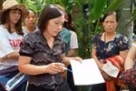 Chỉ trả lương 1,2 triệu đồng mỗi tháng mà họ gọi là thương chúng tôi sao?