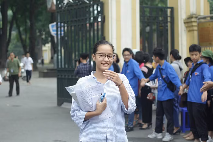 Thí sinh rạng rõ sau khi kết thúc bài thi môn Lịch Sử (Ảnh: Vũ Ninh) Thí sinh rạng rõ sau khi kết thúc bài thi môn Lịch Sử (Ảnh: Vũ Ninh)