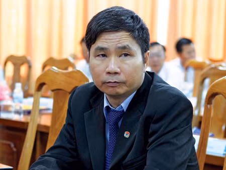 Trưởng BTC giải Dương Nghiệp Khôi đã chủ động từ chức. Trưởng BTC giải Dương Nghiệp Khôi đã chủ động từ chức.