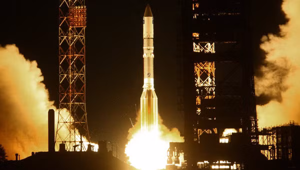 Nga phóng tên lửa Proton-M mang vệ tinh quân sự Cosmos lên quỹ đạo
