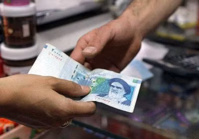 Việc Iran ngừng xuất khẩu dầu mỏ có thể đẩy giá cả của loại nhiên liệu này trên thị trường toàn cầu tăng cao. Việc Iran ngừng xuất khẩu dầu mỏ có thể đẩy giá cả của loại nhiên liệu này trên thị trường toàn cầu tăng cao.