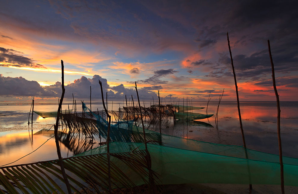 Hoàng hôn trên bãi biển Patar, Philippines. Ảnh Hilario Marbella.