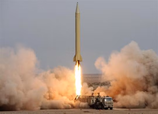 Tên lửa Shahab 3 được bắn thử tại sa mạc gần thành phố Qom, phía đông nam của Tehran ngày 2/11/2006