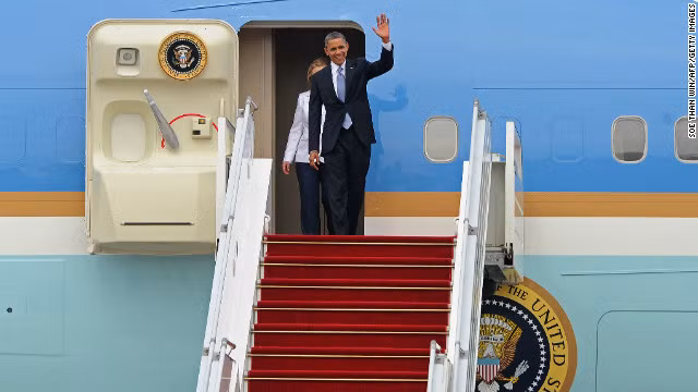 Nhà Trắng hy vọng chuyến thăm của Tổng thống Obama tới Myanmar sẽ thúc đẩy công cuộc cải cách của Tổng thống Thein Sein rộng hơn nữa và bà Suu Kyi có thể được bầu vào Quốc hội. Nhà Trắng hy vọng chuyến thăm của Tổng thống Obama tới Myanmar sẽ thúc đẩy công cuộc cải cách của Tổng thống Thein Sein rộng hơn nữa và bà Suu Kyi có thể được bầu vào Quốc hội.