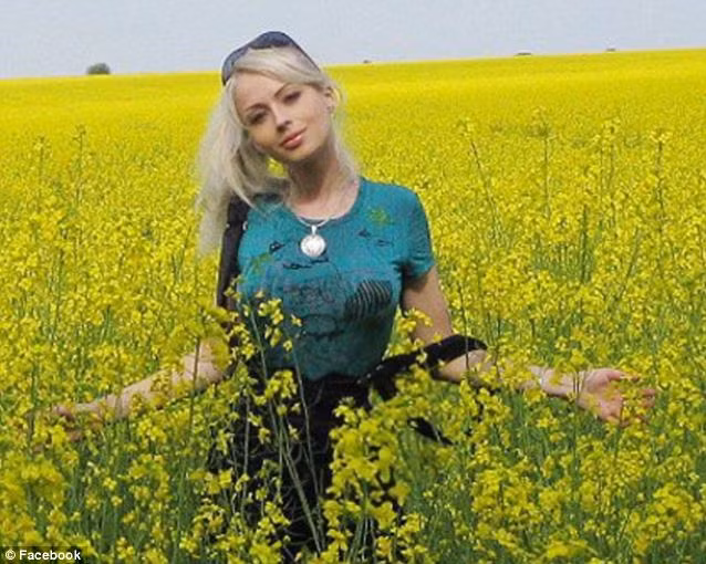 Bức ảnh đời thường nhất của Valeria Lukyanova