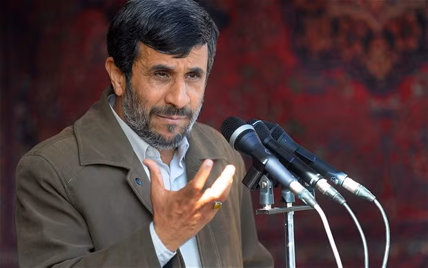 Tổng thống Ahmadinejad. Ảnh AP Tổng thống Ahmadinejad. Ảnh AP
