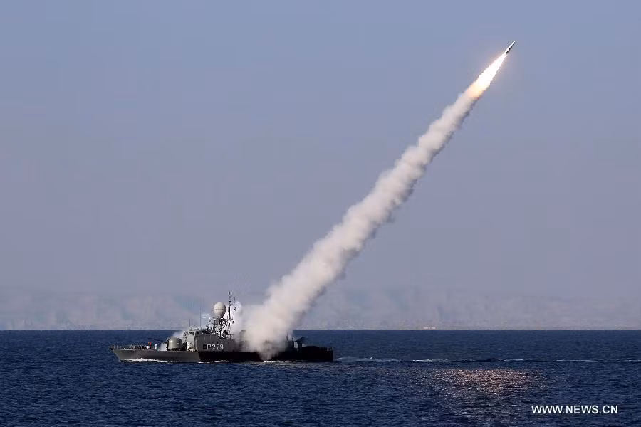 Iran phóng thử tên lửa chống radar tầm trung ngày 1/1 Iran phóng thử tên lửa chống radar tầm trung ngày 1/1