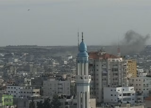 Ba quả tên lửa của Hamas đã rơi xuống thành phố Jerusalem hôm 16/11. Ba quả tên lửa của Hamas đã rơi xuống thành phố Jerusalem hôm 16/11.