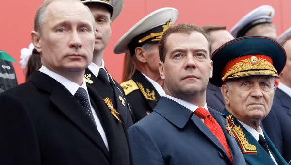 Cặp đôi quyền lực lãnh đạo nước Nga Putin - Medevedev Cặp đôi quyền lực lãnh đạo nước Nga Putin - Medevedev