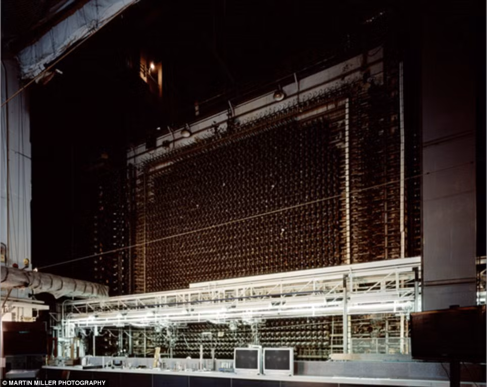 Lò phản ứng B, nơi sản xuất plutonium cho quả bom nguyên tử thả xuống Nagasaki.