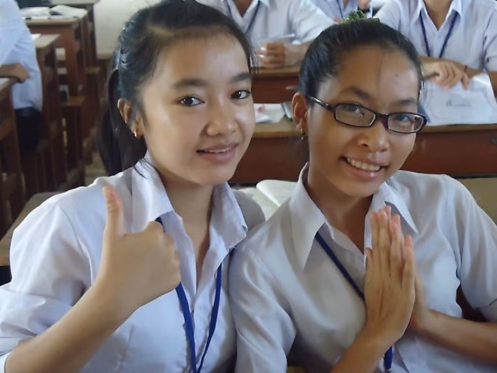 Tuyết Băng là người rất vui tính, mọi người hãy cổ vũ cho bận ấy nhé!!