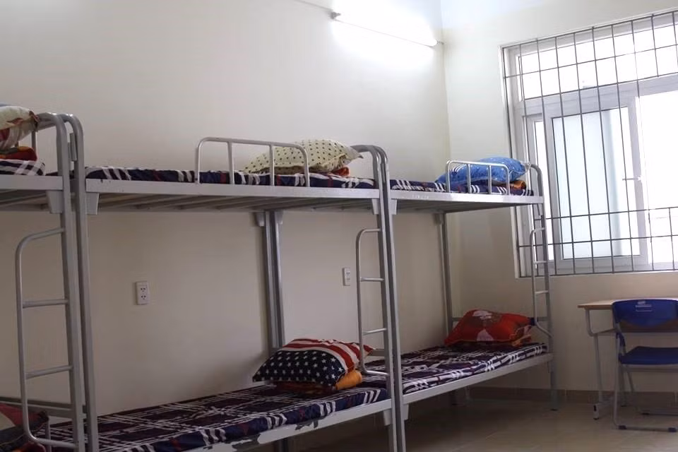 Hiện tại giá thuê phòng dành cho sinh viên trường Đại học Hòa Bình chỉ 215.000đ/tháng/sinh viên Hiện tại giá thuê phòng dành cho sinh viên trường Đại học Hòa Bình chỉ 215.000đ/tháng/sinh viên