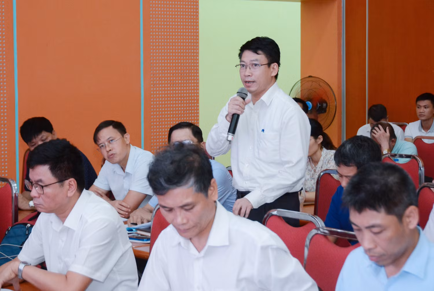 Giáo sư, Tiến sĩ Đào Văn Đông - Phó Hiệu trưởng Trường Đại học Hòa Bình Giáo sư, Tiến sĩ Đào Văn Đông - Phó Hiệu trưởng Trường Đại học Hòa Bình