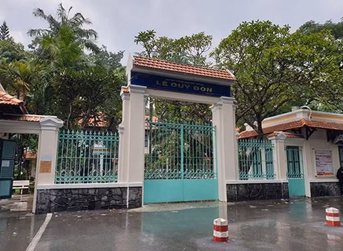 Trường trung học phổ thông Lê Quý Đôn, quận 3, Thành phố Hồ Chí Minh (ảnh: P.L) Trường trung học phổ thông Lê Quý Đôn, quận 3, Thành phố Hồ Chí Minh (ảnh: P.L)