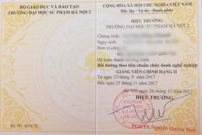 Giáo viên đi dạy 30 năm mà giờ vẫn cần cái chứng chỉ như này (Ảnh minh họa: Vũ Ninh)
