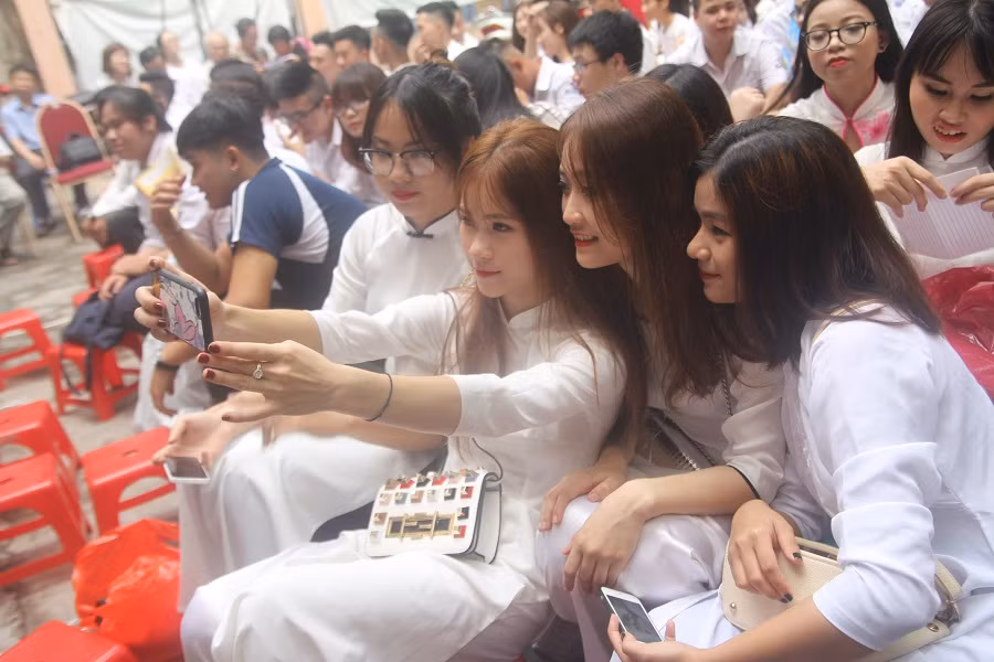 Mỗi trò mỗi cảm xúc tại lễ Tri Ân và Trưởng thành