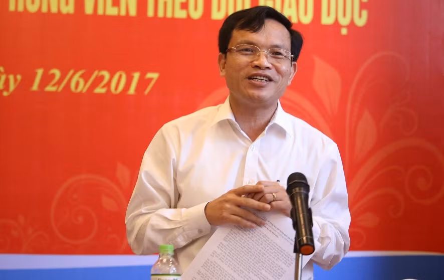 Thầy Bùi Gia Nội lưu ý một số điều với thí sinh khi làm bài thi môn Lý ảnh 2 Thầy Bùi Gia Nội lưu ý một số điều với thí sinh khi làm bài thi môn Lý ảnh 2