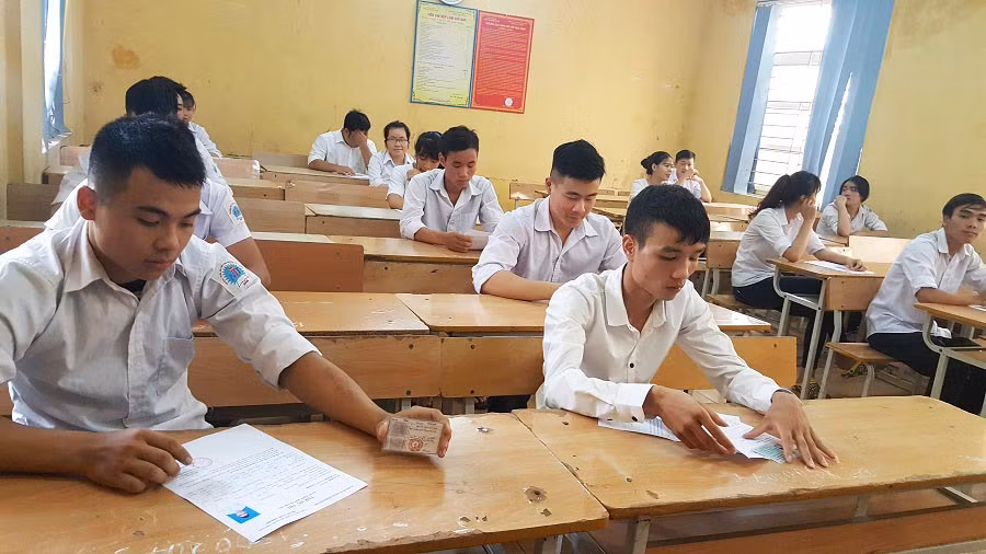 Các thầy cô dự đoán điểm xét tuyển vào các trường đại học năm 2017 ảnh 3 Các thầy cô dự đoán điểm xét tuyển vào các trường đại học năm 2017 ảnh 3