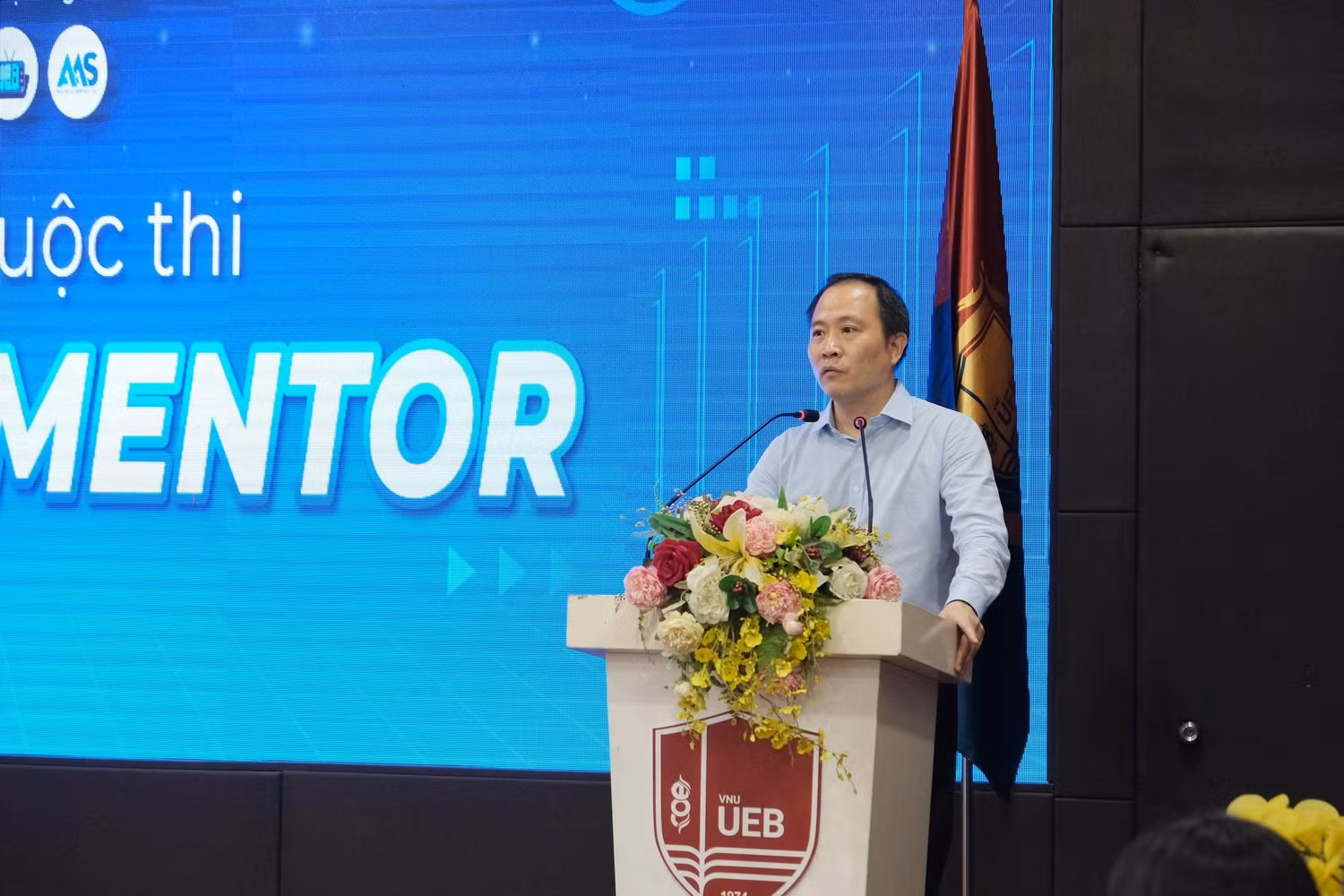 Phó Giáo sư, Tiến sĩ Lê Trung Thành - Hiệu trưởng Trường Đại học Kinh tế - Đại học Quốc gia Hà Nội
