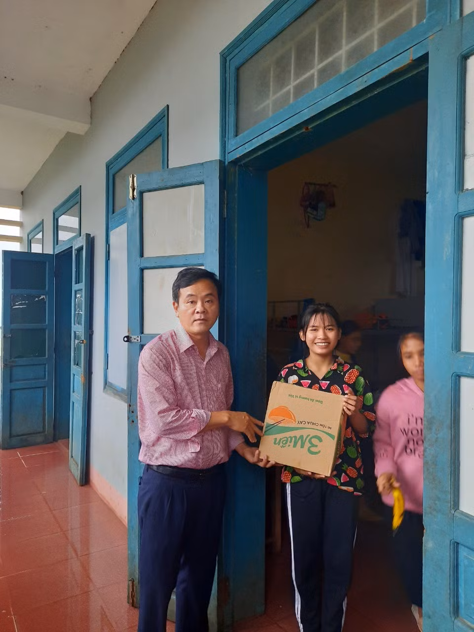 Món quà của các thầy cô giáo cho học sinh.