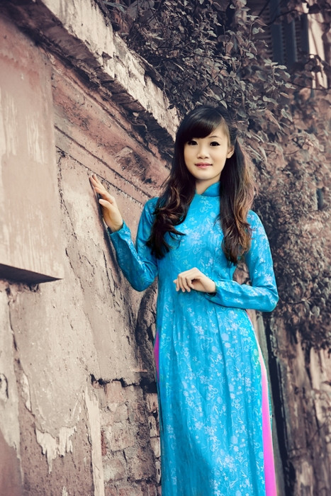 Dù mới bước vào giảng đường, nhưng Ngọc Hà đã rất chu đáo chuẩn bị cho mình một lịch trình học tập và luôn cố gắng để hoàn thiện bản thân và nỗ lực để mang nét vẽ đến với cuộc sống con người và thành công trong nghiệp vẽ của mình. <<HOTGIRL HỌC V IỆN BÁO CHÍ ĐẸP RẠNG NGỜI TRONG SẮC THU <<NỮ SINH ĐH PHƯƠNG ĐÔNG THƯỚT THA ÁO DÀI <<NGẨN NGƠ TRƯỚC STYLE DỄ THƯƠNG CỦA HƯƠNG ZINNIE <<HOTGIRL THANH THỦY ƯỚC MƠ LÀM CÔ GIÁO <<NÉT HỒN NHIÊN TINH NGHỊCH CỦA NỮ DIỄN VIÊN NHÍ HÀ ANH