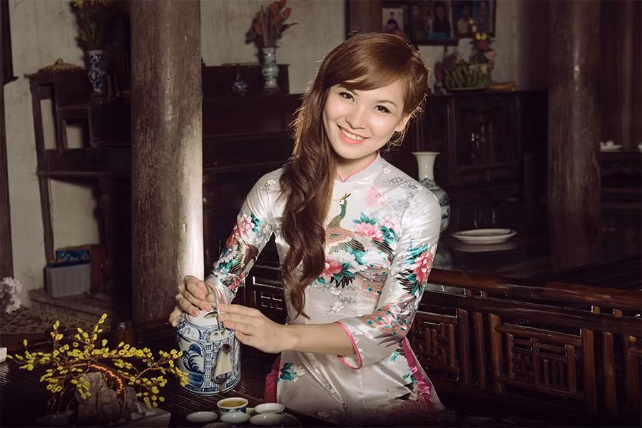 Phương Thu cũng đang cố gắng trau dồi và rèn luyện bản thân thông qua các lớp đào tạo MC, diễn thuyết và cô cũng mong muốn được cống hiến một phần nhỏ trong các hoạt động sôi nổi của ngôi trường mới HV Báo chí - Tuyên truyền. <<NGẨN NGƠ TRƯỚC STYLE DỄ THƯƠNG CỦA HƯƠNG ZINNIE <<HOTGIRL THANH THỦY ƯỚC MƠ LÀM CÔ GIÁO <<NÉT HỒN NHIÊN TINH NGHỊCH CỦA NỮ DIỄN VIÊN NHÍ HÀ ANH <<Á KHÔI CĐ TÀI CHÍNH - HẢI QUAN ĐẸP LÃNG MẠN TRONG SẮC TÍM <<HOT GIRL CẨM TÚ ĐẸP LÃNG MẠN TRONG SẮC MÀU HOA CỎ