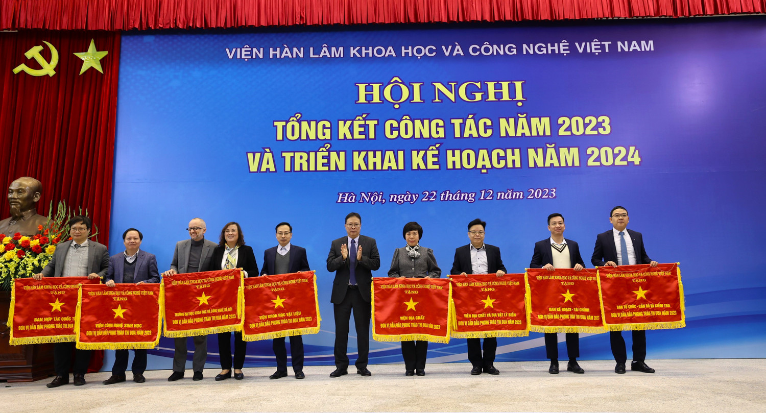 hoinghitkvienhanlam2.JPG.jpg