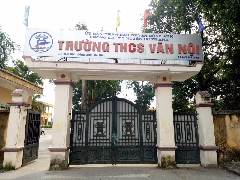 Trường Trung học cơ sở Vân Nội (Đông Anh – Hà Nội) có dấu hiệu vi phạm nguyên tắc tài chính đã được thanh tra, kết luận. Tuy nhiên việc xử lý các cá nhân, tập thể được cho là có dấu hiệu thiếu khách quan, minh bạch của cấp quản lý. (ảnh Lê Hữu)
