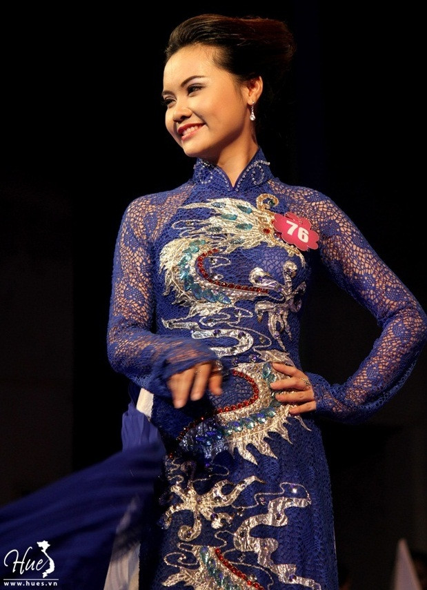 Hoàng Thảo My >>Nhan sắc ngọt ngào của Hoa khôi Bích Khanh >>Ngẩn ngơ trước nhan sắc của Mỹ Nhân >> Ngắm vẻ đẹp căng tràn của Lê Hoàng Bảo Trân >>Thục Vy - Á khôi cực xinh trên đất Sài thành >>NGẮM NHAN SẮC MẶN MÀ CỦA HOA KHÔI PHẠM PHƯƠNG THẢO >> NHAN SẮC YÊU KIỀU CỦA CÁC NỮ DOANH NHÂN TƯƠNG LAI >> Hotgirl Thảo My "đốt cháy mùa đông" đón Noel