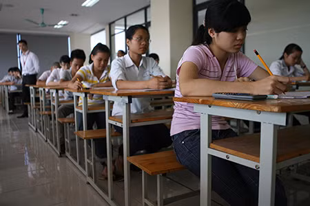 Còn nhiều ý kiến trái chiều xung quanh Luật Giáo dục đại học. Còn nhiều ý kiến trái chiều xung quanh Luật Giáo dục đại học.
