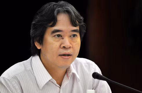 Thống đốc Nguyễn Văn Bình: "Chúng tôi không còn đơn độc". Thống đốc Nguyễn Văn Bình: "Chúng tôi không còn đơn độc".